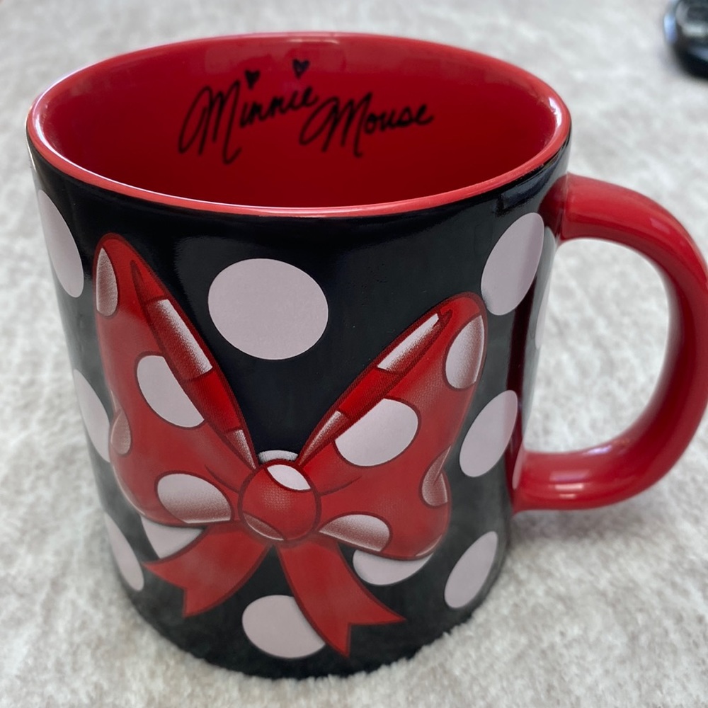 Disney parks Minnie Mouse coffee mug